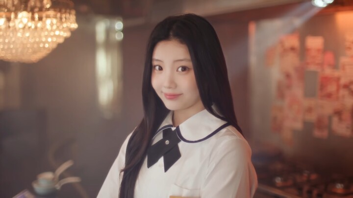 Tayangan Trailer MV Lagu Baru Bahasa Jepang ILLIT “Sunday Morning” Dirilis