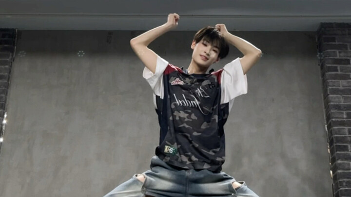 CHOOM really gets more and more exciting the more they dance! Ruka’s intro is amazing!