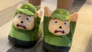 Who could say no to these adorable cotton shoes? Those who get it, get it!