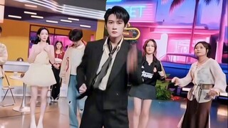 Tan Jianci: Tarian pembukanya mudah dikuasai! Xiao Tan Huo: Tan Jianci mudah dikuasai! ! Belajar dan