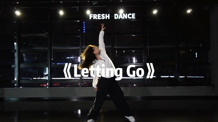 Tôi sẽ rất buồn nếu ai đó chưa xem vũ đạo của Demi cho bài "Letting Go"