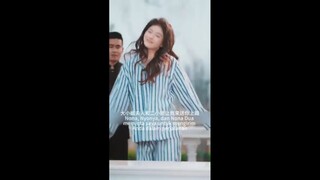 Gadis yang sakit mental itu ternyata adalah putri alien yang terbangun untuk menyelamatkan cintanya
