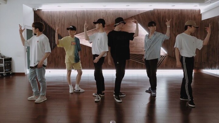 【ASTRO subtitle Mandarin pertama】200629 ASTRO BLUE FLAME Ruang Latihan LATIHAN TARI