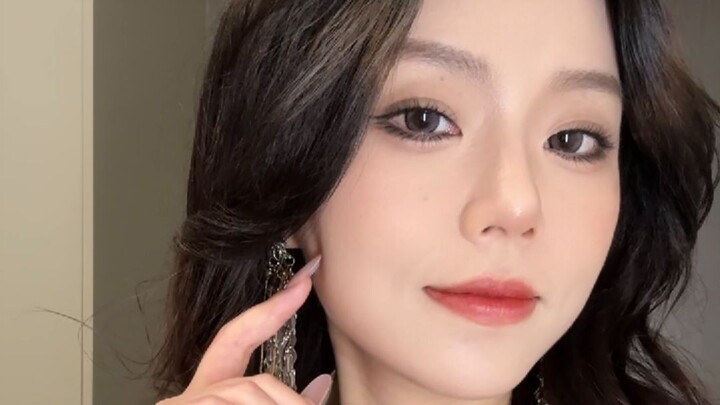 Chị ơi, chị muốn diễn bao lâu em cũng sẽ ở bên chị…