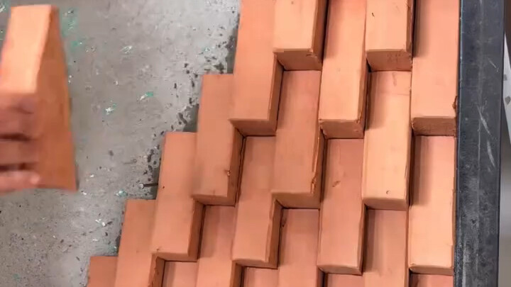 Even red bricks can create an artistic vibe
