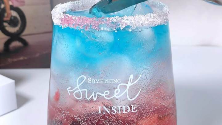 Today I also learned to make drinks! Hahaha