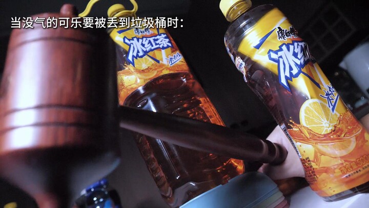 Saat botol cola yang sudah tidak bersoda akan dibuang ke tong sampah: