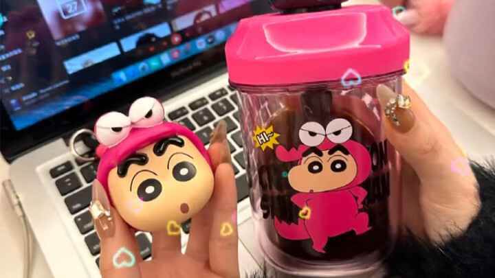 Siapa yang belum dapat hadiah Pensil Warna Crayon Shin-chan dari sahabatnya?