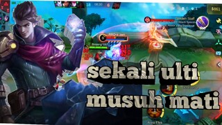 claude ulti musuh pada lari