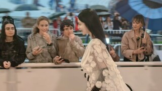 [ฟ่านปิงปิง] โห! คนเดินผ่านมาเล่นตลกกับฉัน! ภาพจากเทศกาลภาพยนตร์ซานเซบาสเตียน