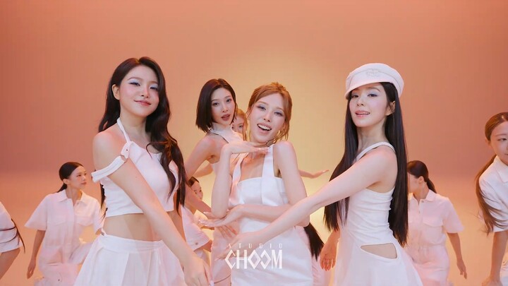 Red Velvet Surfin' Boy Performance CHOOM