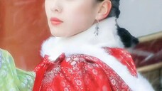 长大后才知道,原来这两部剧是抢了同一场雪拍的!!!
