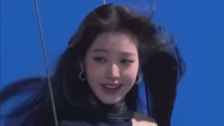 I just woke up and saw a fairy descending from heaven!