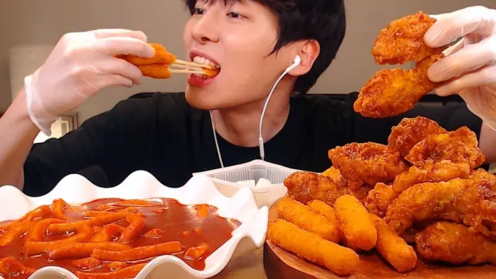 SIO eating broadcast Spicy rice cakes Honey Fried chicken Cheese stick