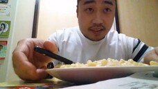 ASMR EATING SOUNDS - MACARONI AND CHEESE IN 5 MINUTES #1 (SHORT VERSION)