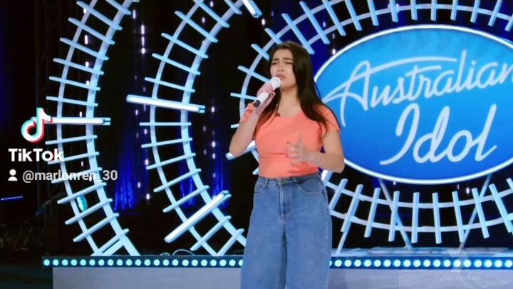 Amy Reeves - You Make Me Feel Like / A Natural Woman / Auditions / Australian Idol #AustralianIdol