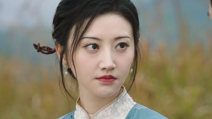 Steen benar-benar memperbesar kecantikan Jing Tian berkali lipat.