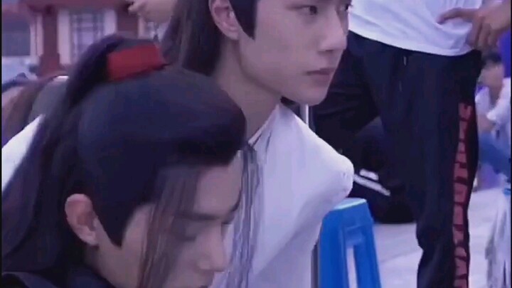 [Bojun Yixiao] This shy Zhanzhan and the gradually irritable Yibao, are you trying to make me laugh 