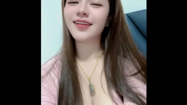 Di jamin deh.. nggak bakalan nyesal kalau sama aku😘🤭