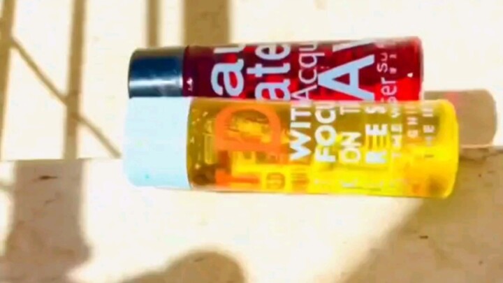 Cuộc thi lăn chai trên cầu thang