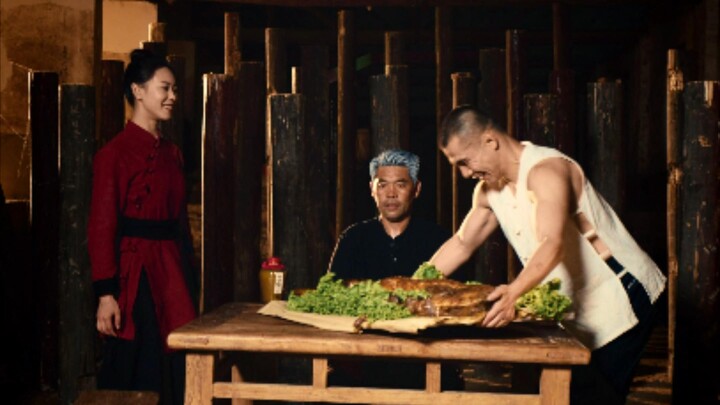 Second Uncle Teaches Us Weapon Formations