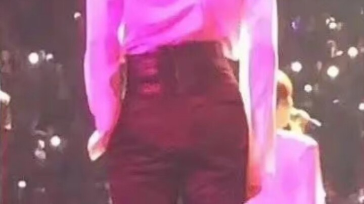 [Xu Minghao] You there? Check out this divinely chosen Omega’s flawless physique!