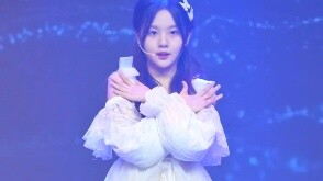 Winter dance with Huang Xuanqi's solo dance mirror replaced with Ju Jingyi's solo version