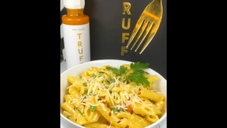 พาสต้าสไปซี่ไวท์ทรัฟเฟิลพาร์เมซาน