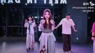 《Sedikit》koreografi oleh qian茜, tarian mirror dance untuk penggunaan pribadi