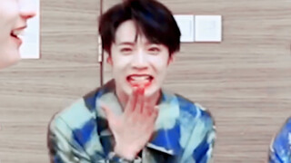 Kamu, si kecil Dong c, jangan bikin aku gemas sampai mati, ya!