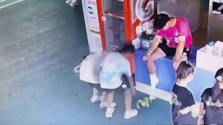 Sepatu lima langkah, Bu Nenek, saya sudah datang menemui Anda?