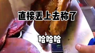 Kakak laki-laki ini sudah setengah tahun tidak datang karena pindah tugas, dia berusaha keras kembal