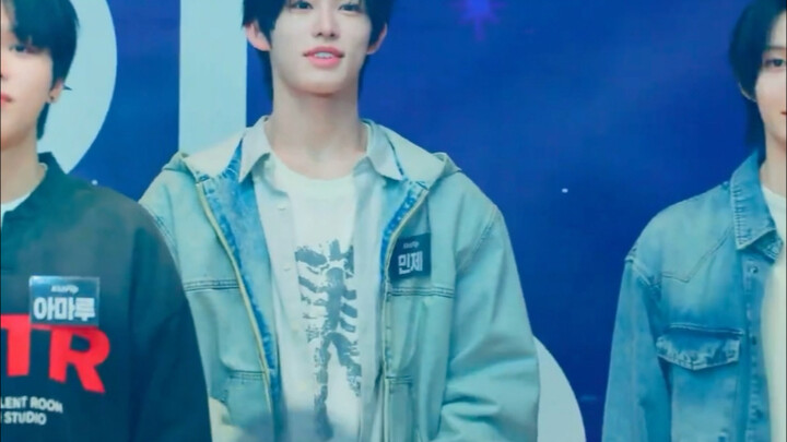 jyp新男团门面跳jyp基础舞步一身正气～