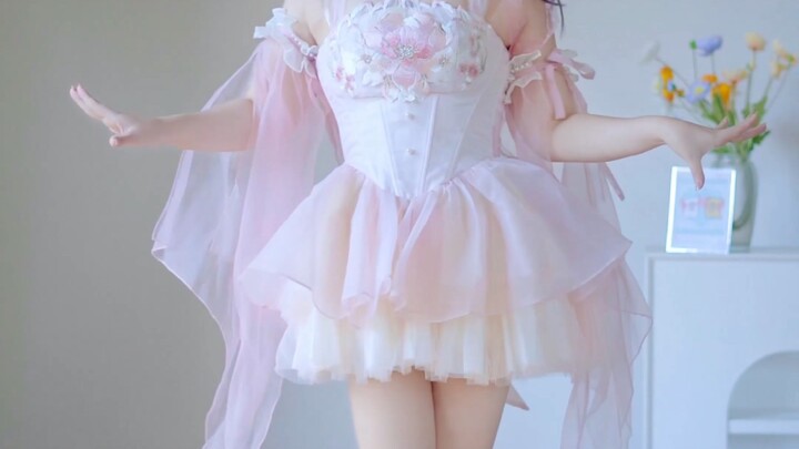 Dari mana datangnya gadis muda dengan gaya kuno ini!