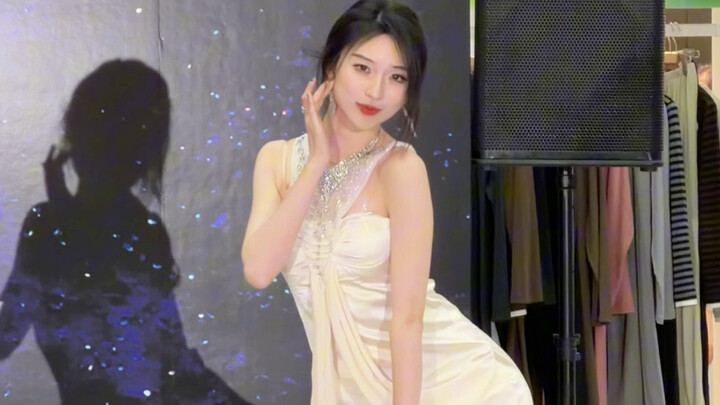Kedatangan Putri Elegan 【MISAMO - Jangan Sentuh】