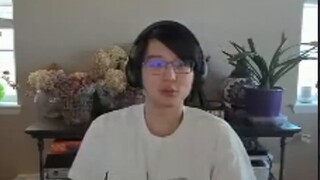 Anh Niu bị ong bắp cày ở Mỹ dọa sợ, la hét liên tục. Bình luận: Chuyện quái gì đang xảy ra vậy? Anh 