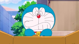 Doraemon: Nobita and Doraemon build boats with cardboard and race on land