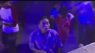 Ilustrasi Kakek dan Bibi yang Tidak Biasa