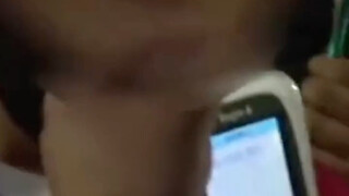 男子：要不我还是换个星球生活吧妈妈~