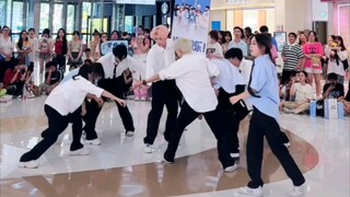 【孙子团斑瓶】翻跳cover ZB1-in bloom 成都银泰城购物中心路演
