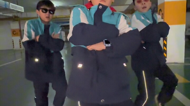 #BlazingDance#PrimarySchoolStudent#CameraMovement#FirstPersonPointofView#LuHan