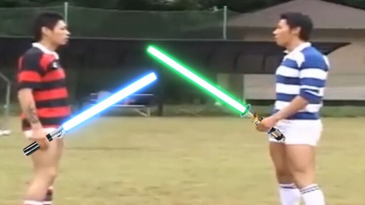 Dua orang dalam duel pedang cahaya