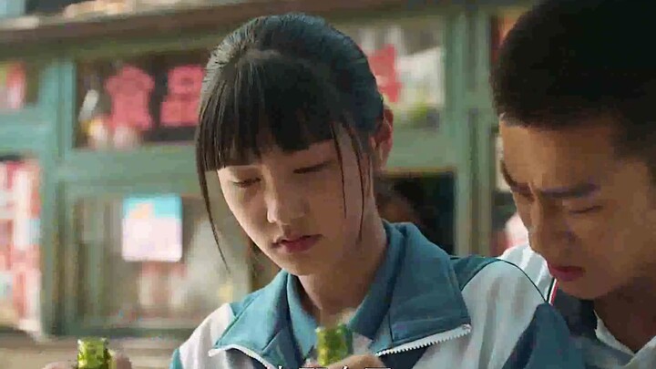 Con gái ai cũng có tâm lý yêu cái đẹp, có bao nhiêu người giấu bố mẹ lén đeo khuyên tai đây nhỉ