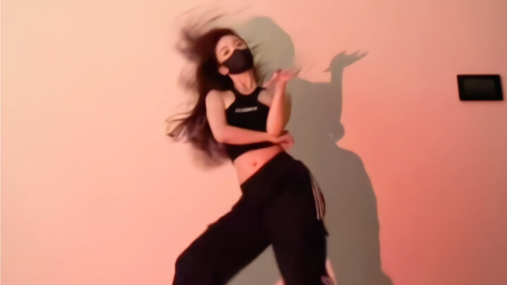 Another addition to the “Even Non-Title Tracks Are Great” series!