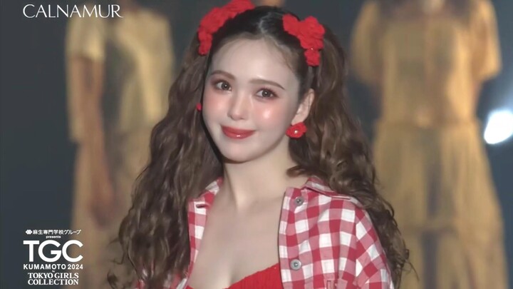 Latest Tokyo Fashion Show: Ayaka Miyoshi, Nicole Fujita, and Yuka Suzuki—sexy and cute female models