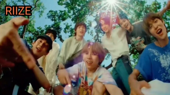 วิเคราะห์ความแตกต่างด้านสไตล์ระหว่างสองบอยกรุ๊ปหน้าใหม่ของค่าย SM ว่ามากน้อยเพียงใด