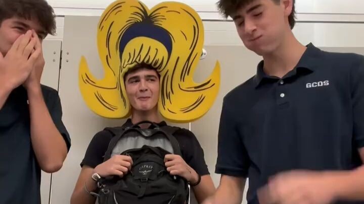 Kiếm Nhân TV: Mang đồ ngẫu nhiên đến trường