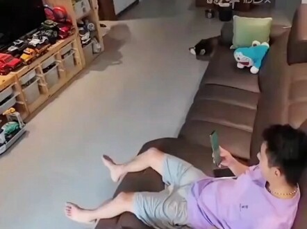 Wife blames husband for not doing her laundry, but he calmly pulls out a recording to hit back—truly