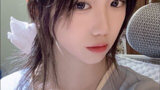 凡人修仙传 cos宋玉现场，蓝色小马甲一穿，怎么有点像玄骨？？？