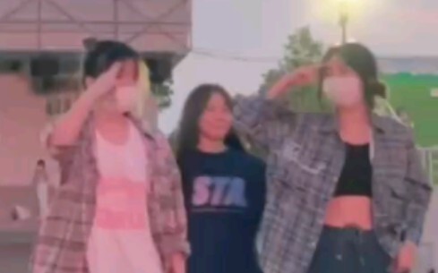 和好朋友穿克拉色跳svt八周年专场 体感klm怎么每个都这么会跳舞啊